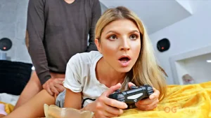 Gamer Girl Focus