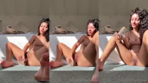 Jasmin पूल में युंगसुकुबस और सोलो डिल्डो के साथ