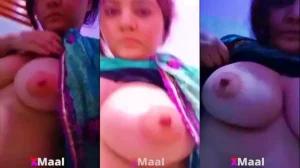 Watch Pakistani Bhabhi Showing Her Boobs In Selfi Cam Video