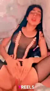 एक बांग्लादेशी बीएफ में एक सेक्सी लड़की को वेश्या की तरह चोदा जाता है