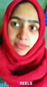 लाहौर के एक लड़के ने पाकिस्तानी सेक्स में हिजाबी गर्लफ्रेंड की गंजी चूत को चोदा